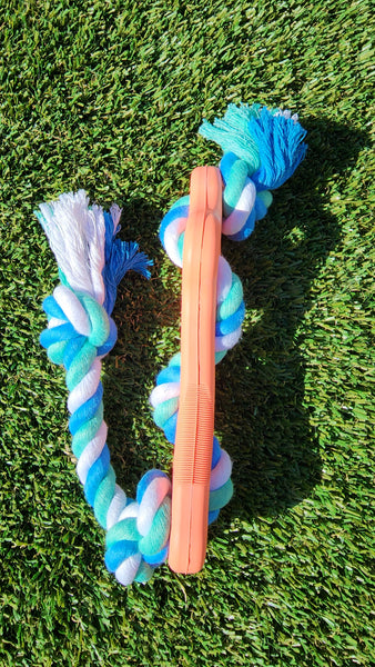 Rubber Bone Chew Toy with Tug Rope - Aggressive Chewers - Teething - Puppy Toys - Har | Le Dogs